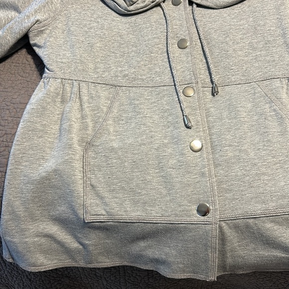 Adorable, super comfy jacket - Picture 5 of 7